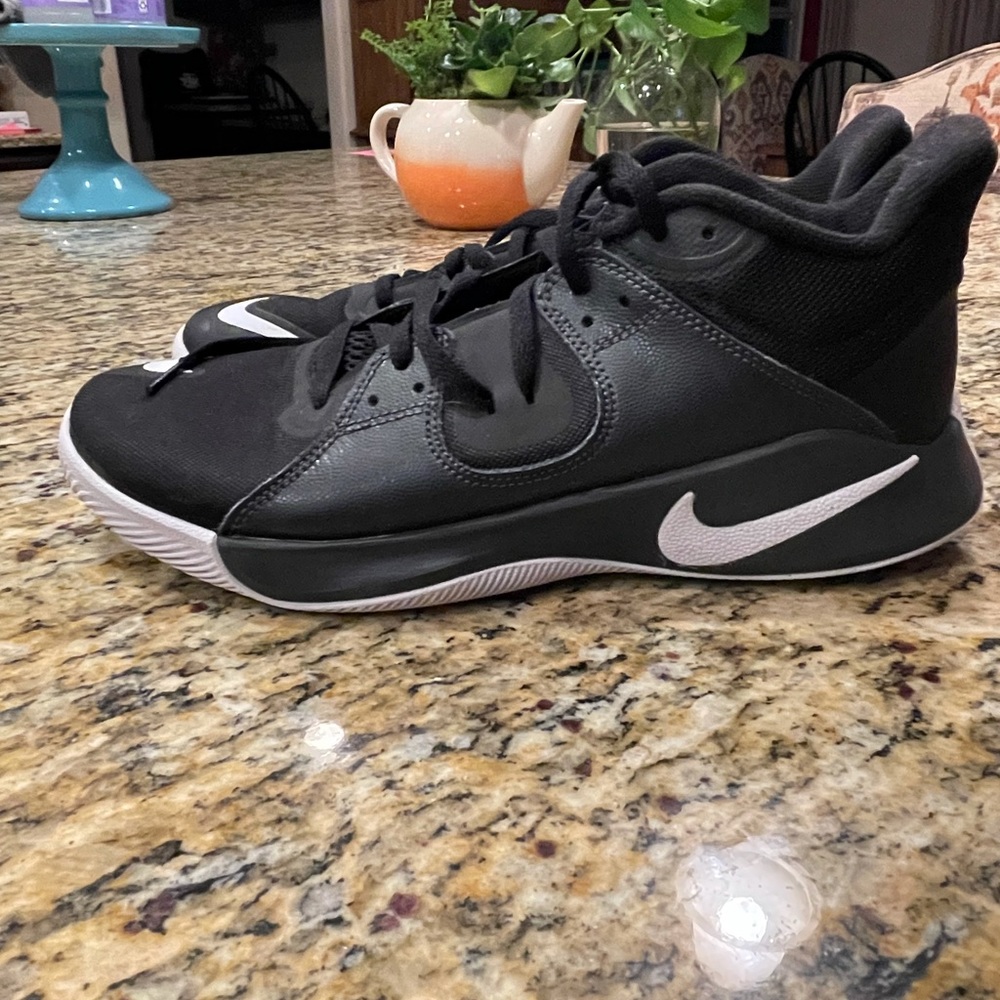 Men’s Nike Basketball Shoes